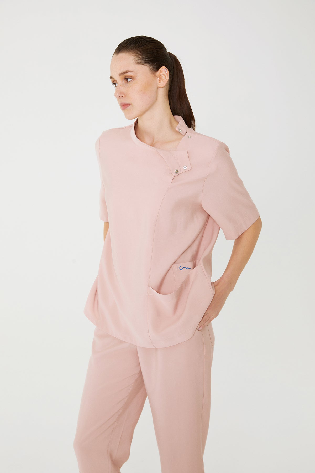 UNIFORM | SCRUB | WOMEN | TOP | ADEN