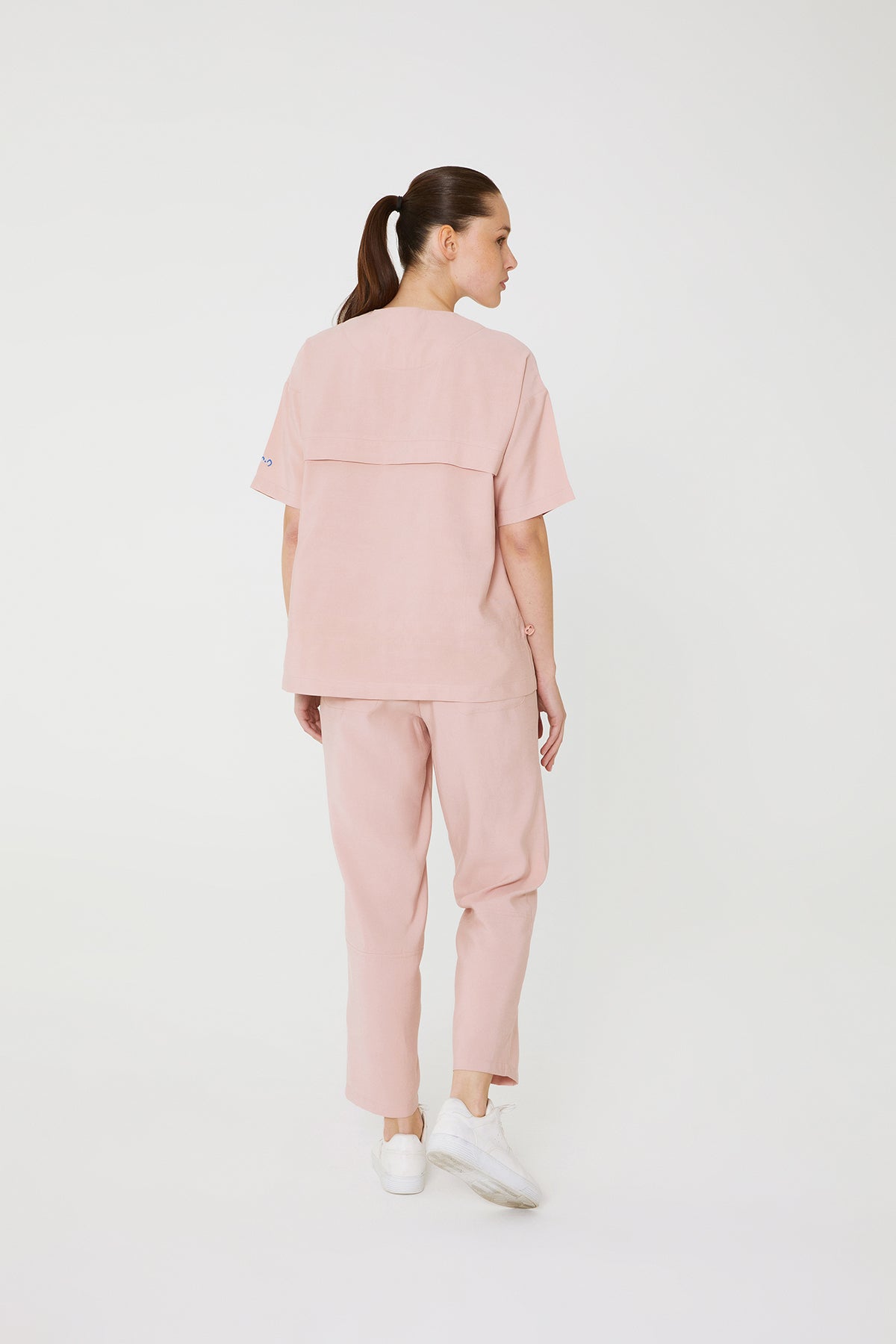 UNIFORM | SCRUB | WOMEN | TOP | NUUK
