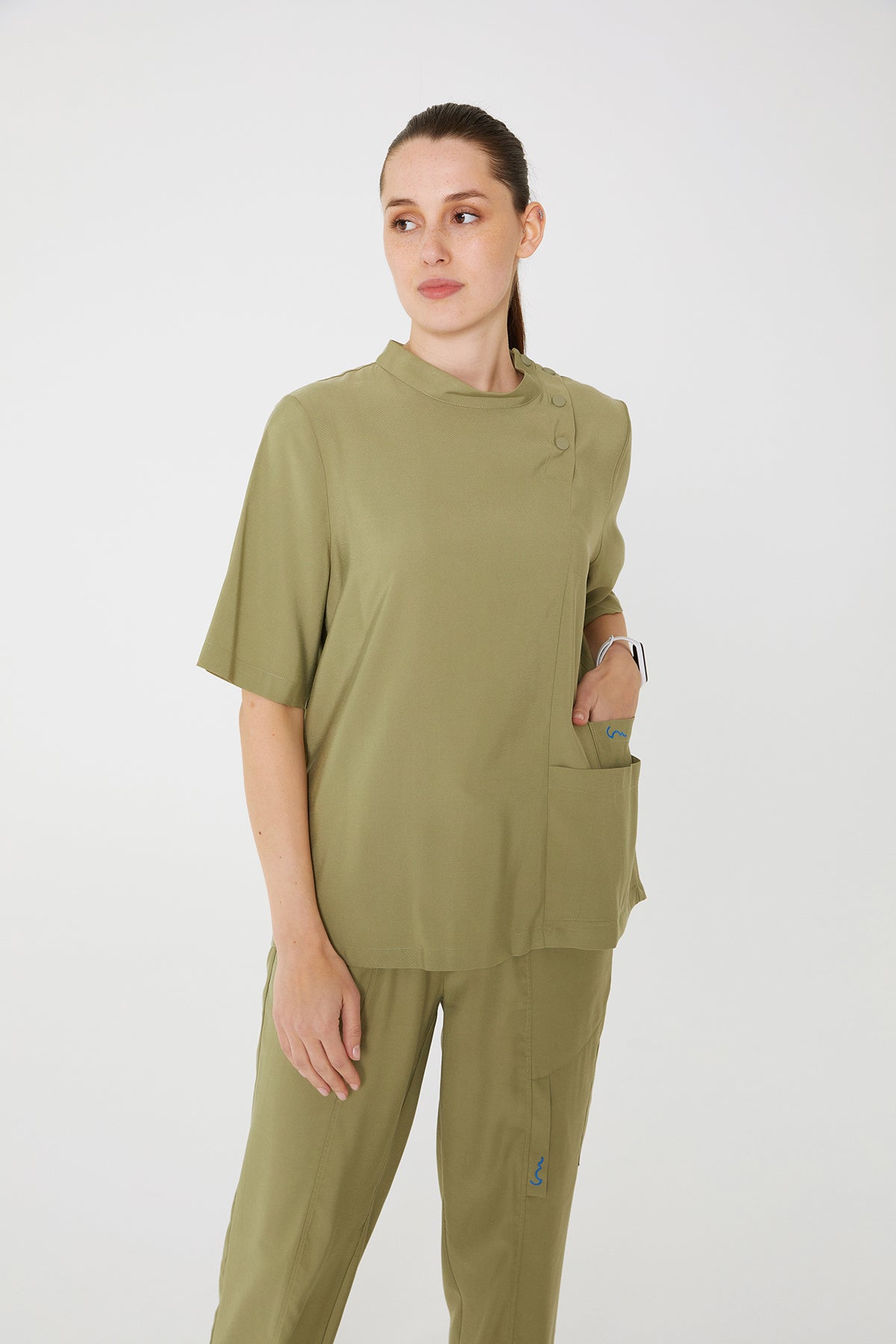 UNIFORM | SCRUB | WOMEN | TOP | ADEN