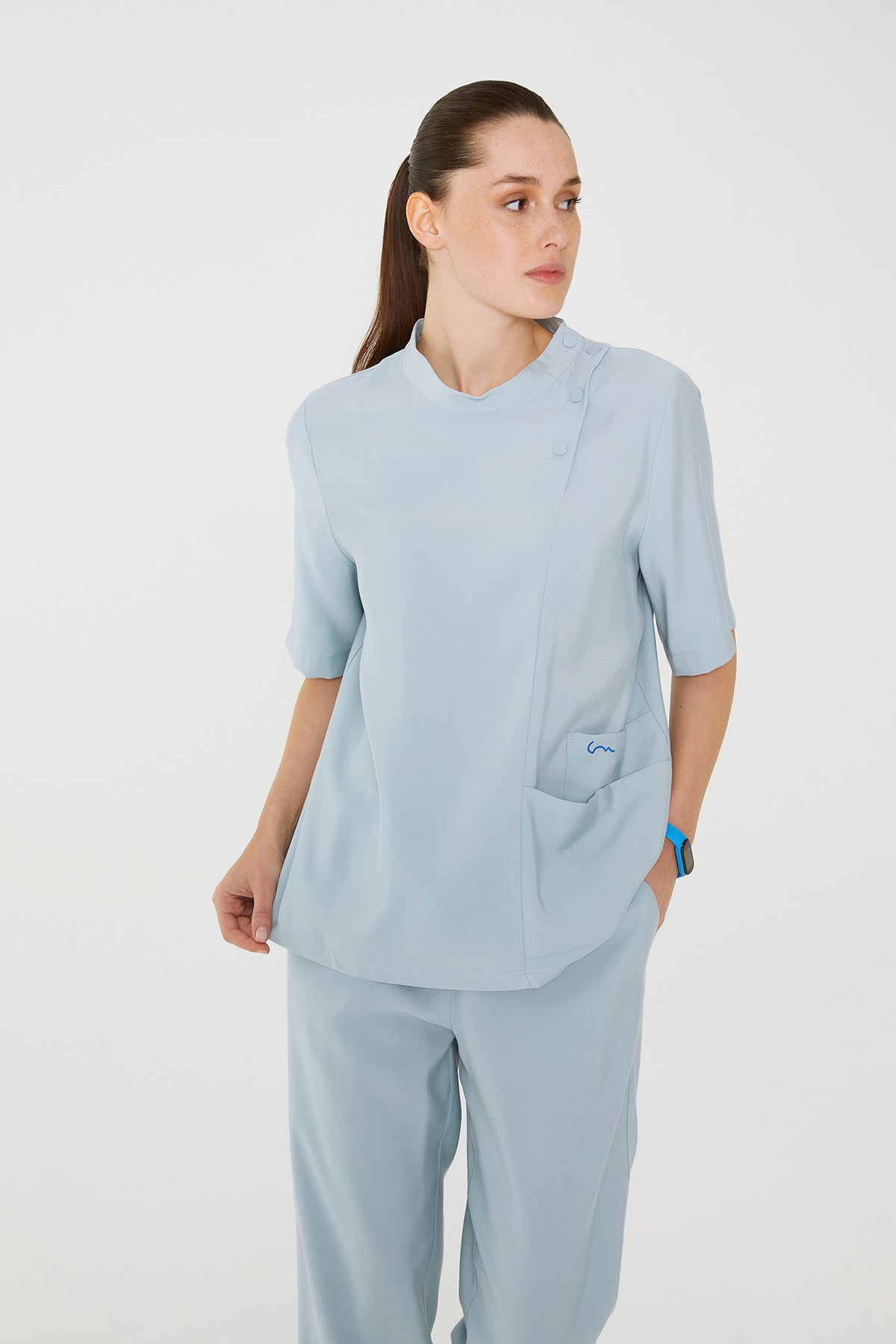 UNIFORM | SCRUB | WOMEN | TOP | ADEN