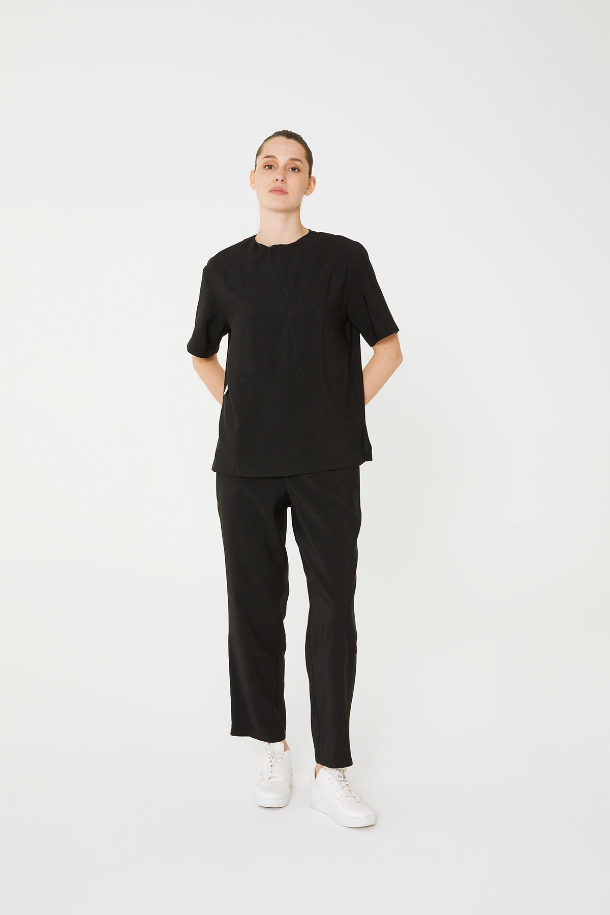 UNIFORM | SCRUB | WOMEN | TOP | LYON
