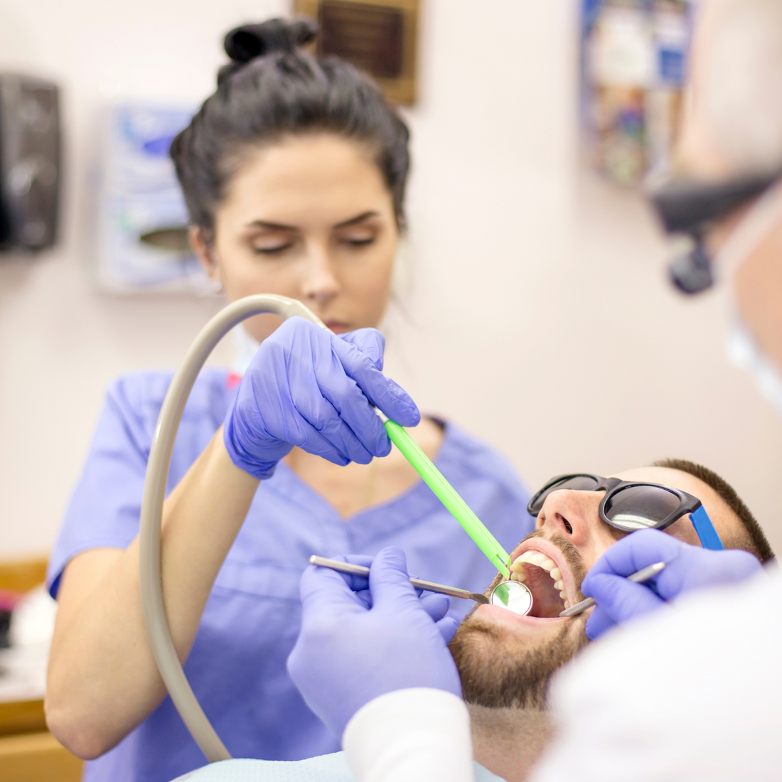 Choosing Dental Assistant as your career in Ontario