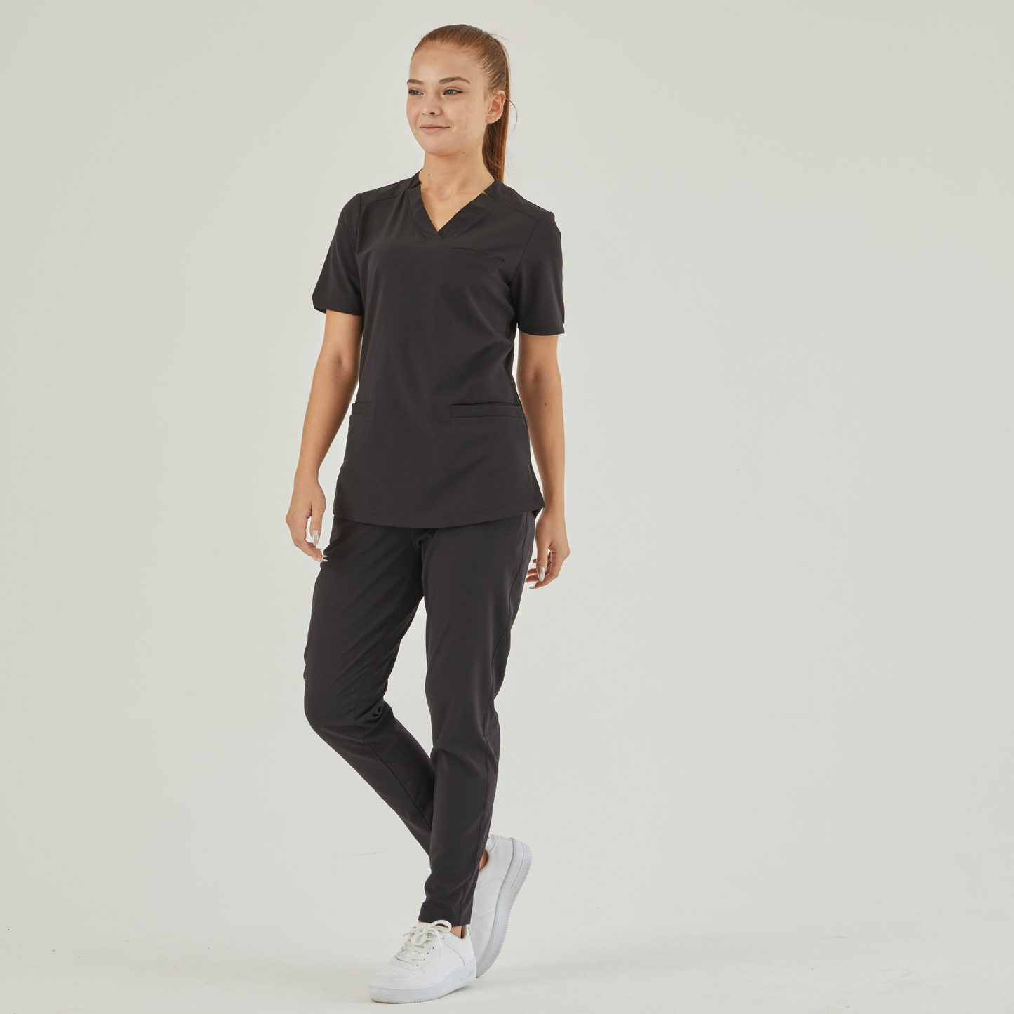 UNIFORME | GOMMAGE | FEMMES | ENSEMBLE | ISSY